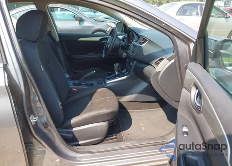 2018 Nissan Sentra S z USA, uszkodzony, nr VIN 3N1AB7AP3JY203509